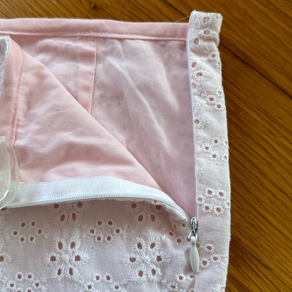 KC Parker girls capris 7 white / pink eyelet Hartstrings boutique Kids pants NEW